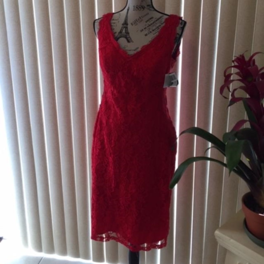 XSCAPE RED LACE SEXY SIDE PARTY DRESS SIZE 10 - Picture 2 of 7